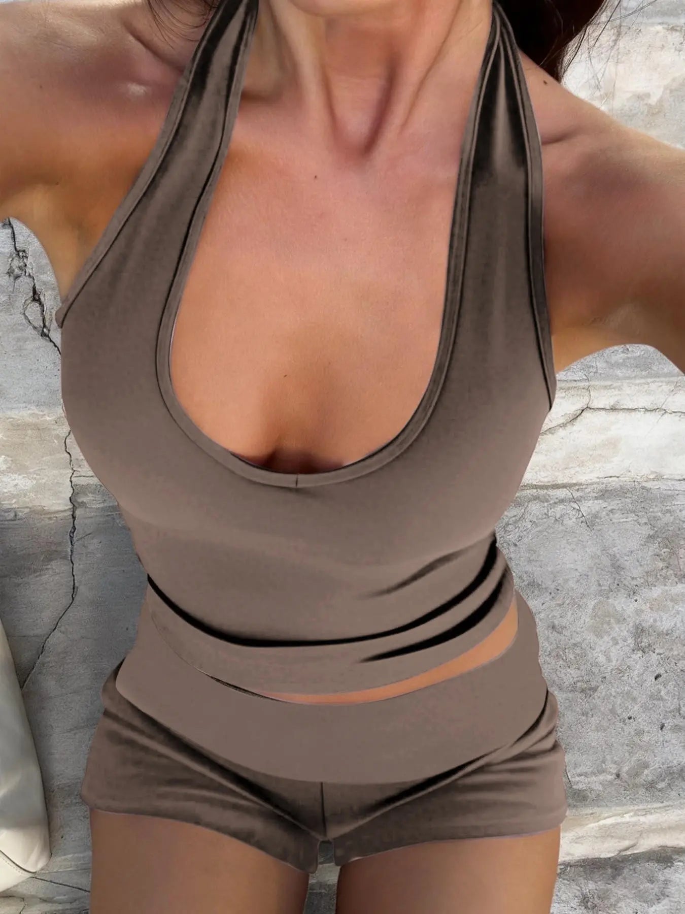 Women'S Casual Striped Halter Neck Sleeveless Crop Top & Shorts Set, Summer Fitted Two-Piece, Regular Length, Moderate Fabric Thickness Pants